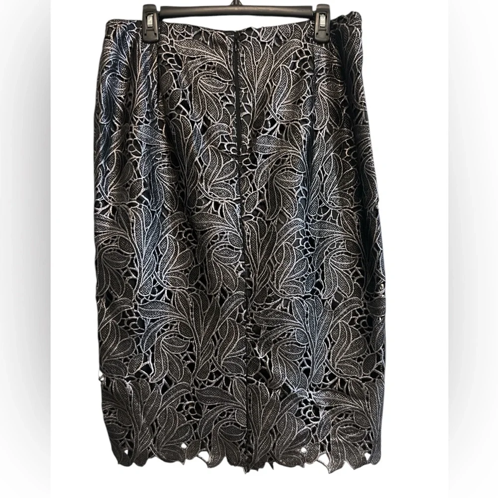 White House Black Market Dark Gray Lace Pencil Skirt Size 14 - Picture 3 of 9